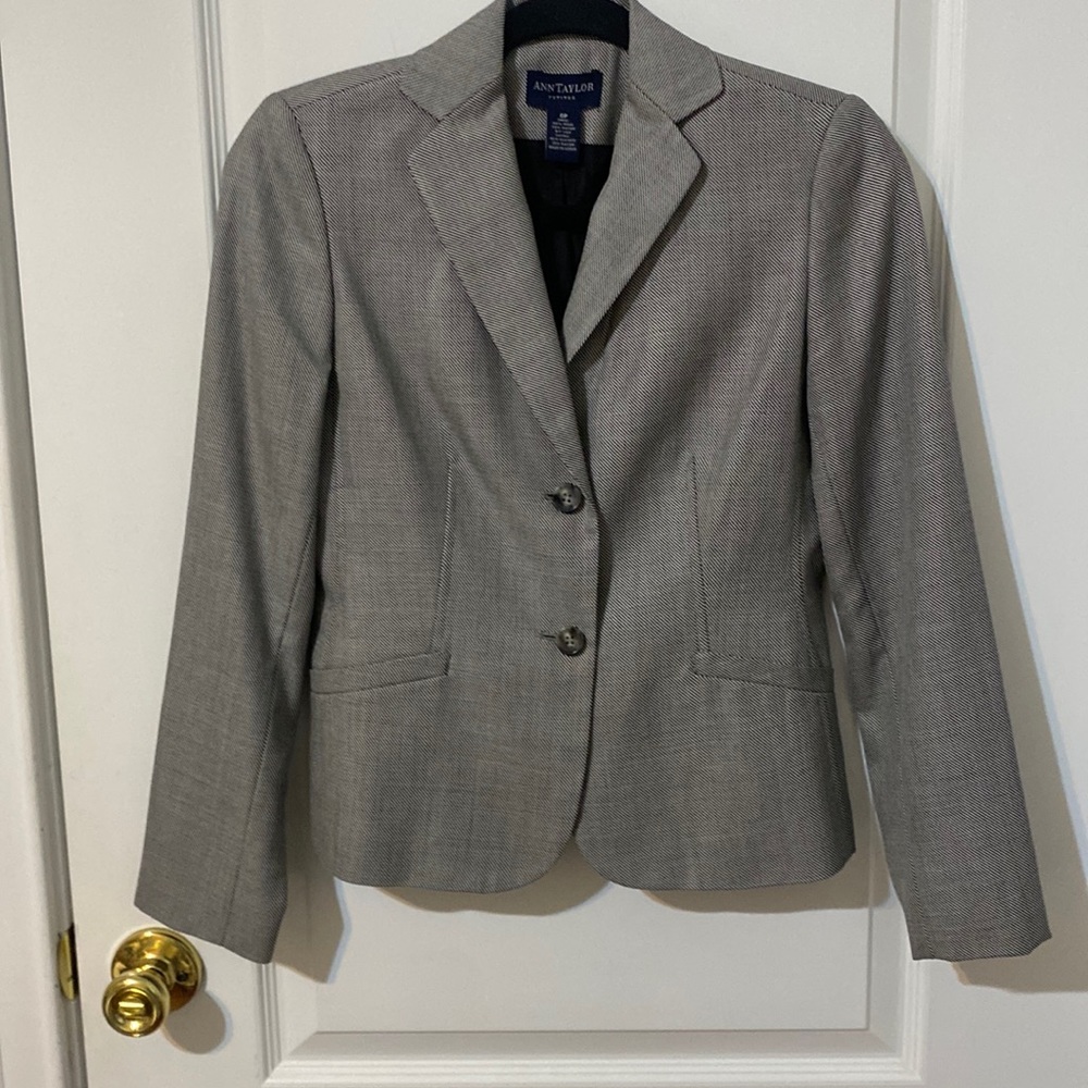 Ann Taylor Grey dressy suit jacket sz 0 petite never worn